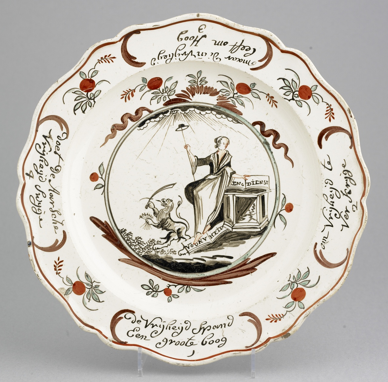 Creamware bord met de Hollandse Maagd en Leeuw